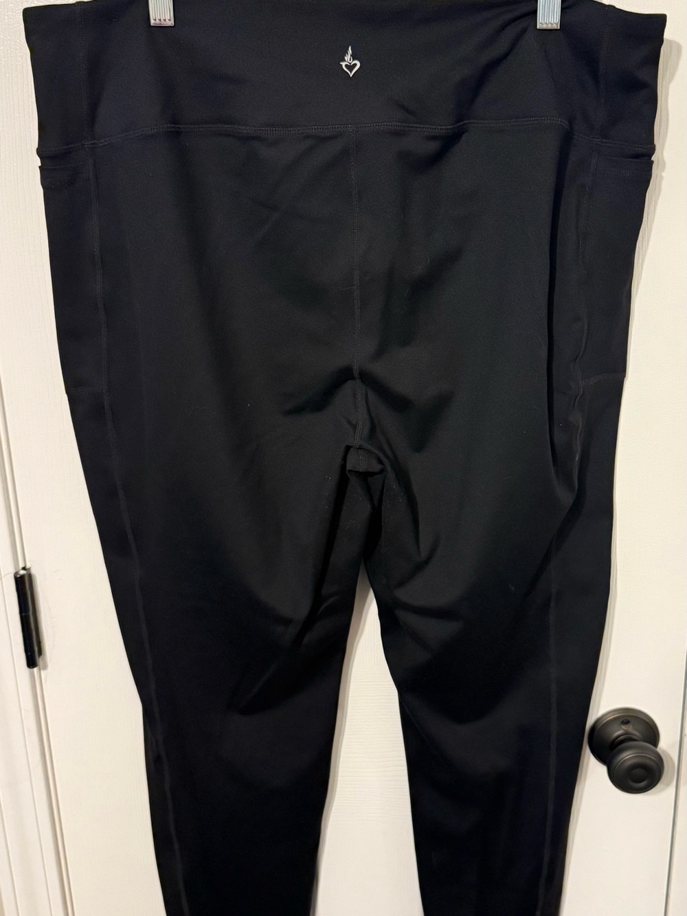 Torrid Tru Active Black High-Waist Full Length Leggings with Pockets - Picture 3 of 3